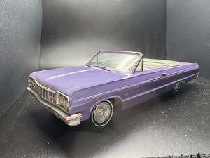 1964 Chevy Chevrolet Impala Super Sport Convertible Model Car Purple 1:25 PROMO